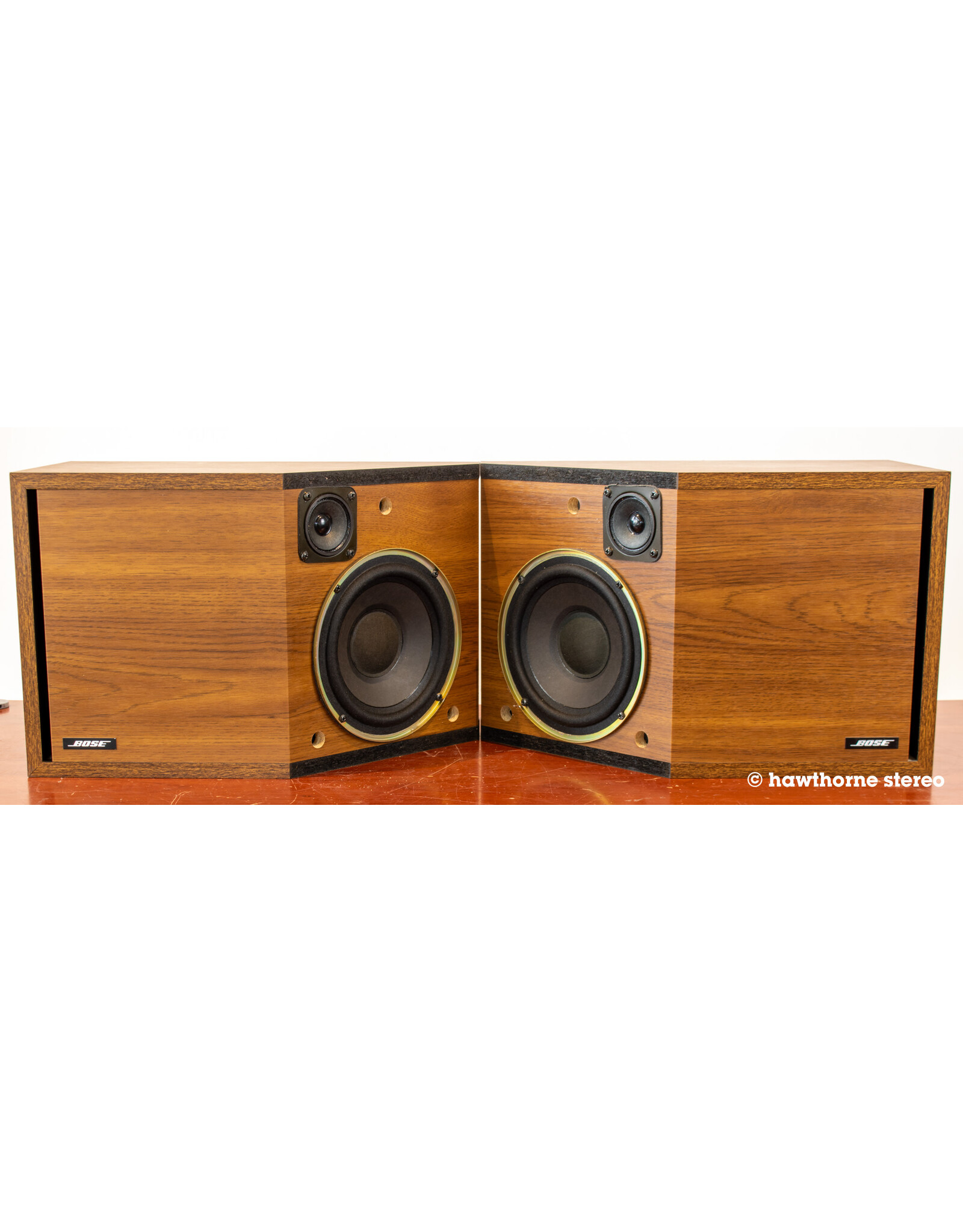 Bose Bose 2.2 Bookshelf Speakers USED