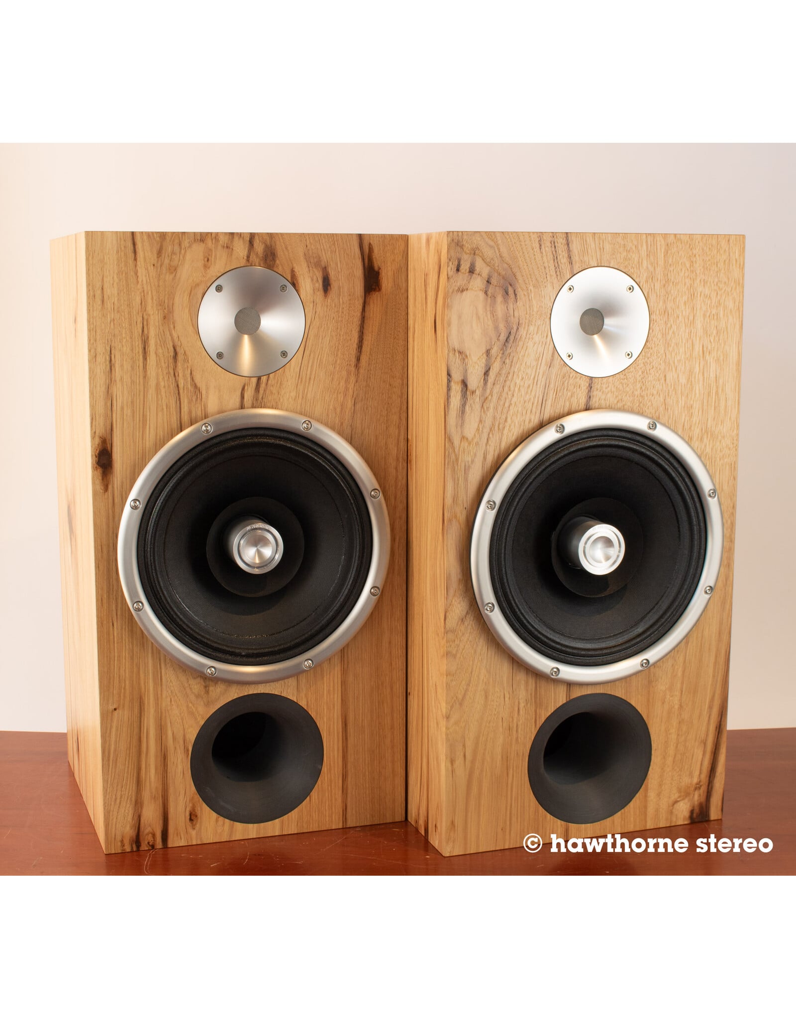 Zu Audio Zu Audio DWX Bookshelf Speakers USED