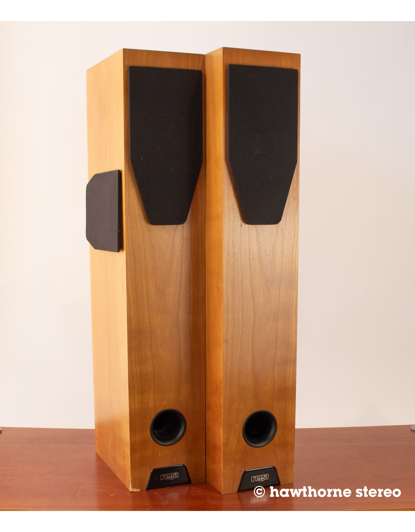 Rega Rega RS3 Floorstanding Speakers USED