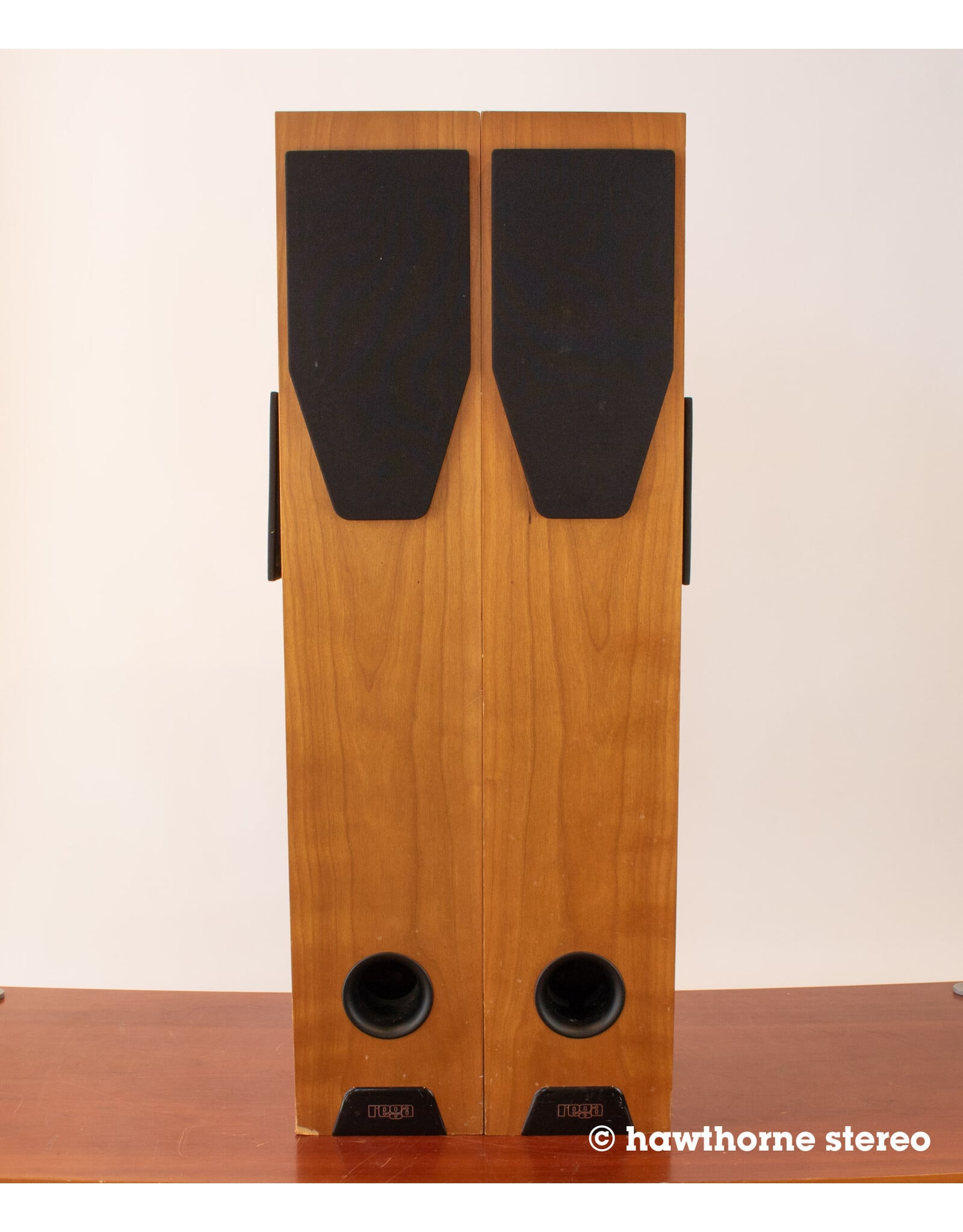 Rega Rega RS3 Floorstanding Speakers USED