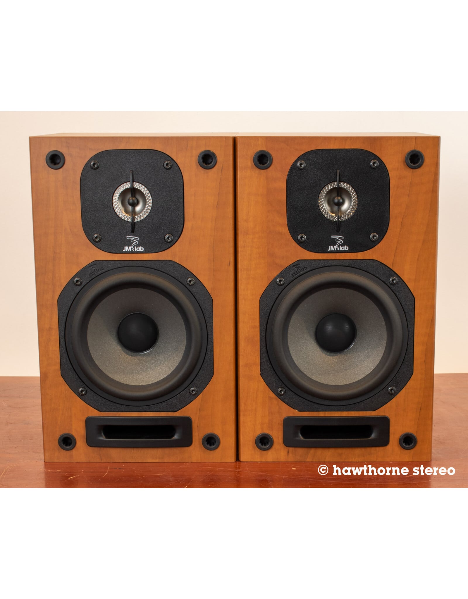 JM Labs JM Labs Chorus 705 Bookshelf Speakers USED