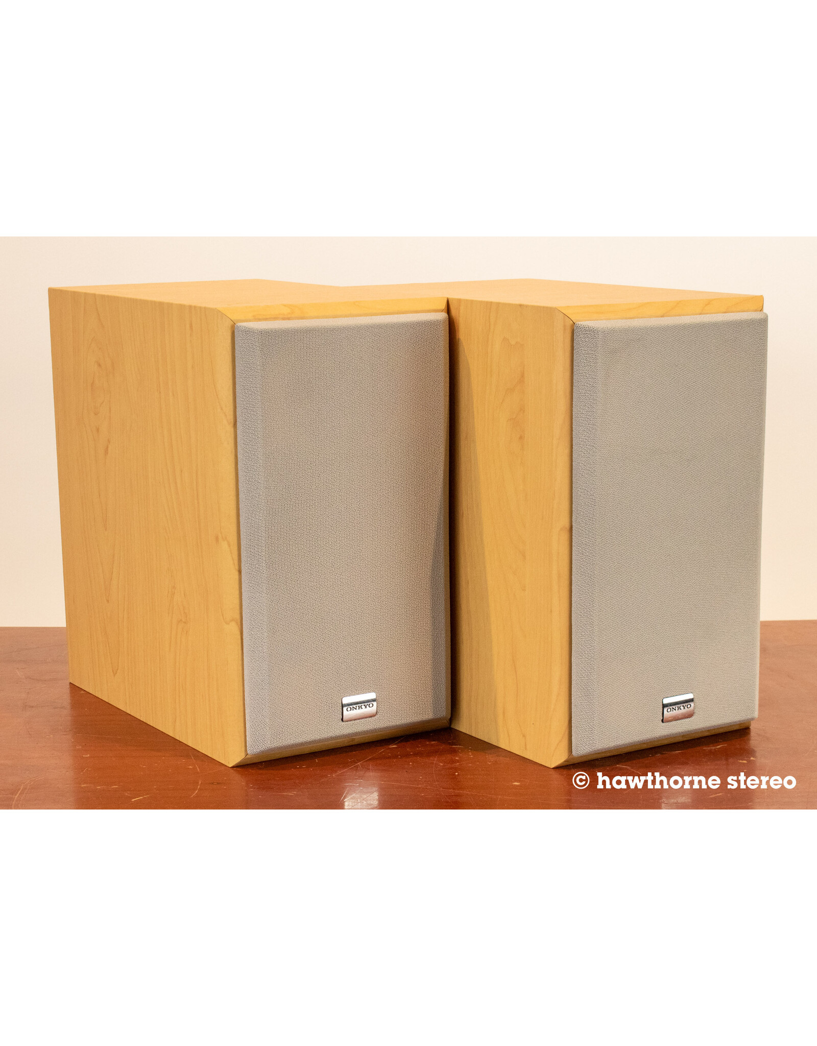 Onkyo Onkyo D-N5TX Bookshelf Speakers USED