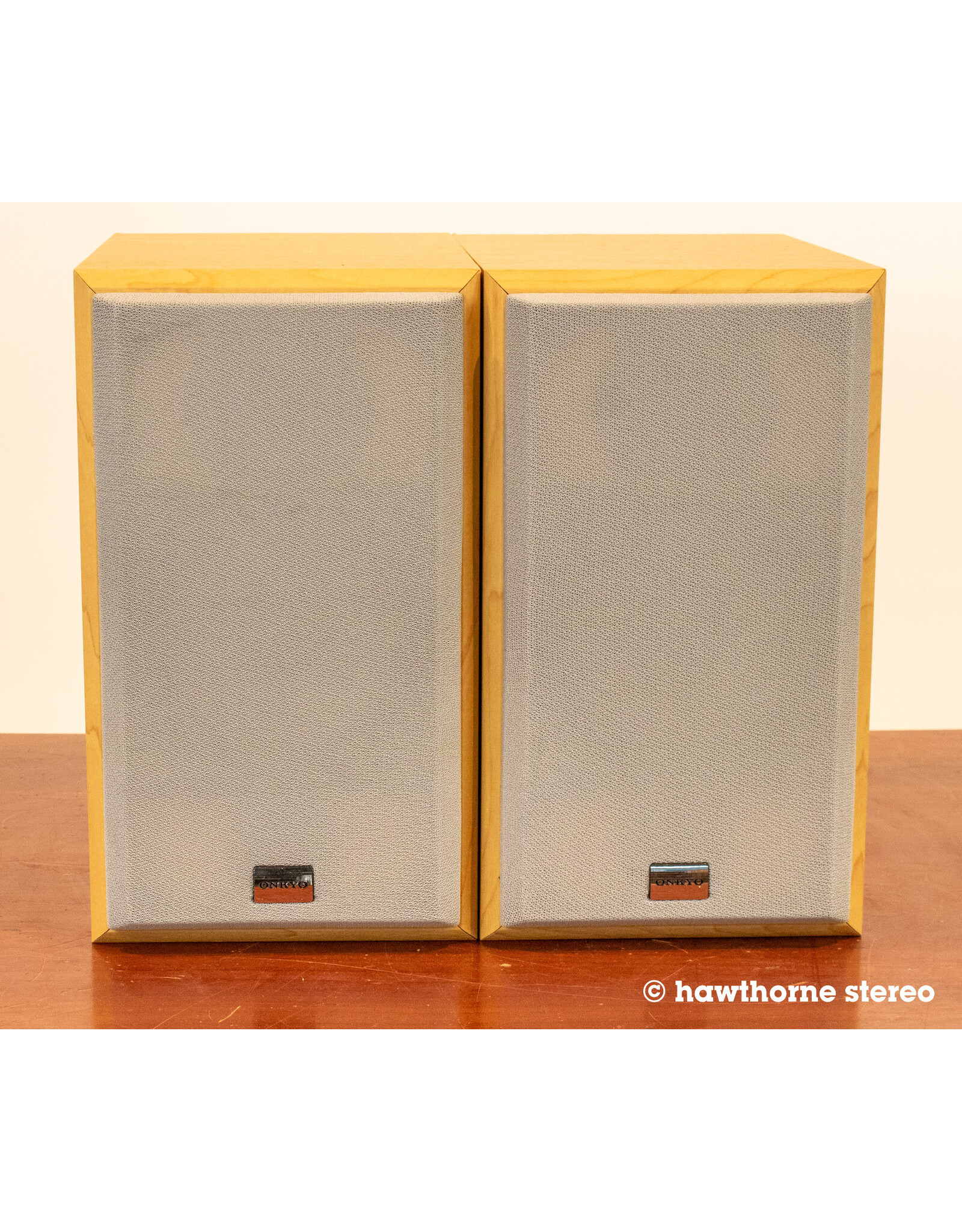 Onkyo Onkyo D-N5TX Bookshelf Speakers USED