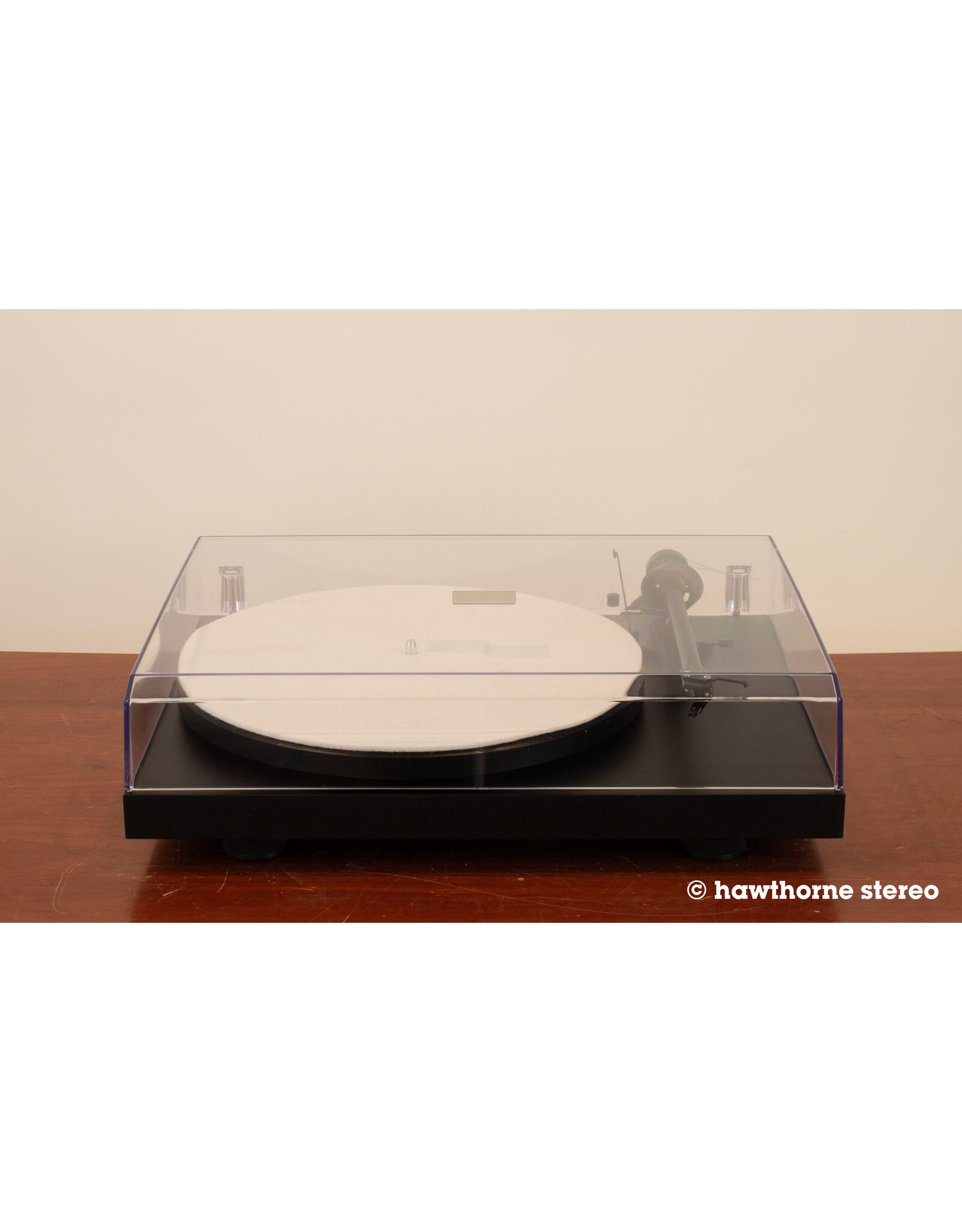 Pro-Ject Pro-Ject Debut III (Ortofon OM5E) Turntable USED