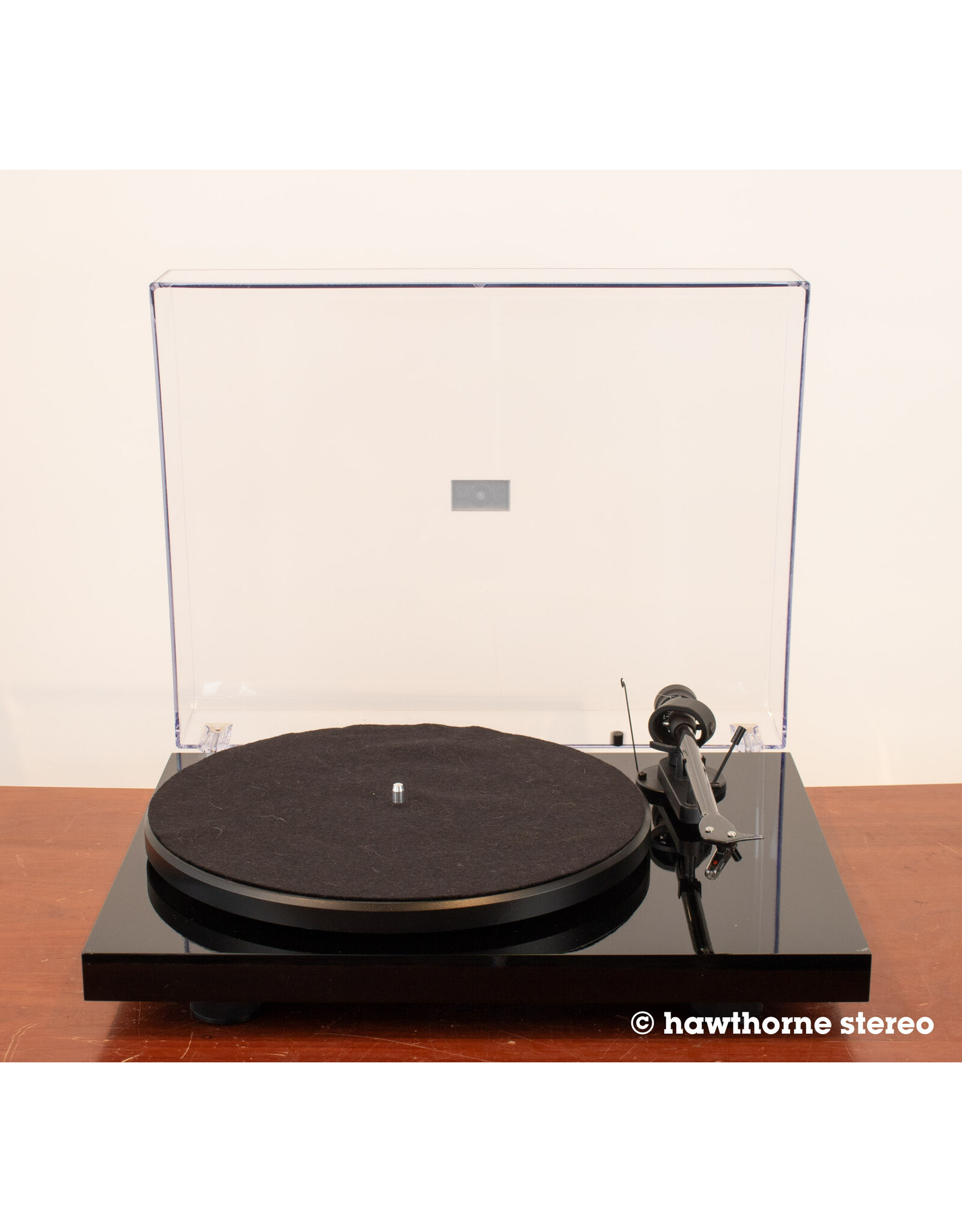 Pro-Ject Pro-Ject Debut Carbon USB Turntable USED