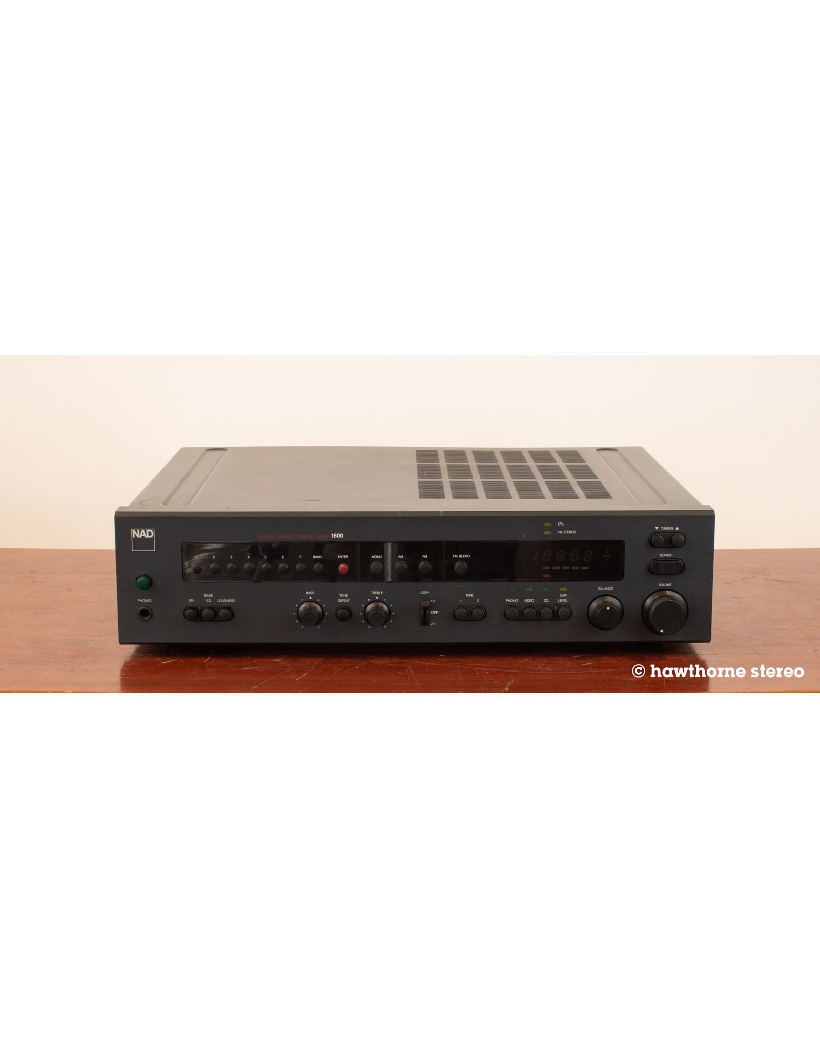 NAD NAD 1600 Tuner/Preamp USED