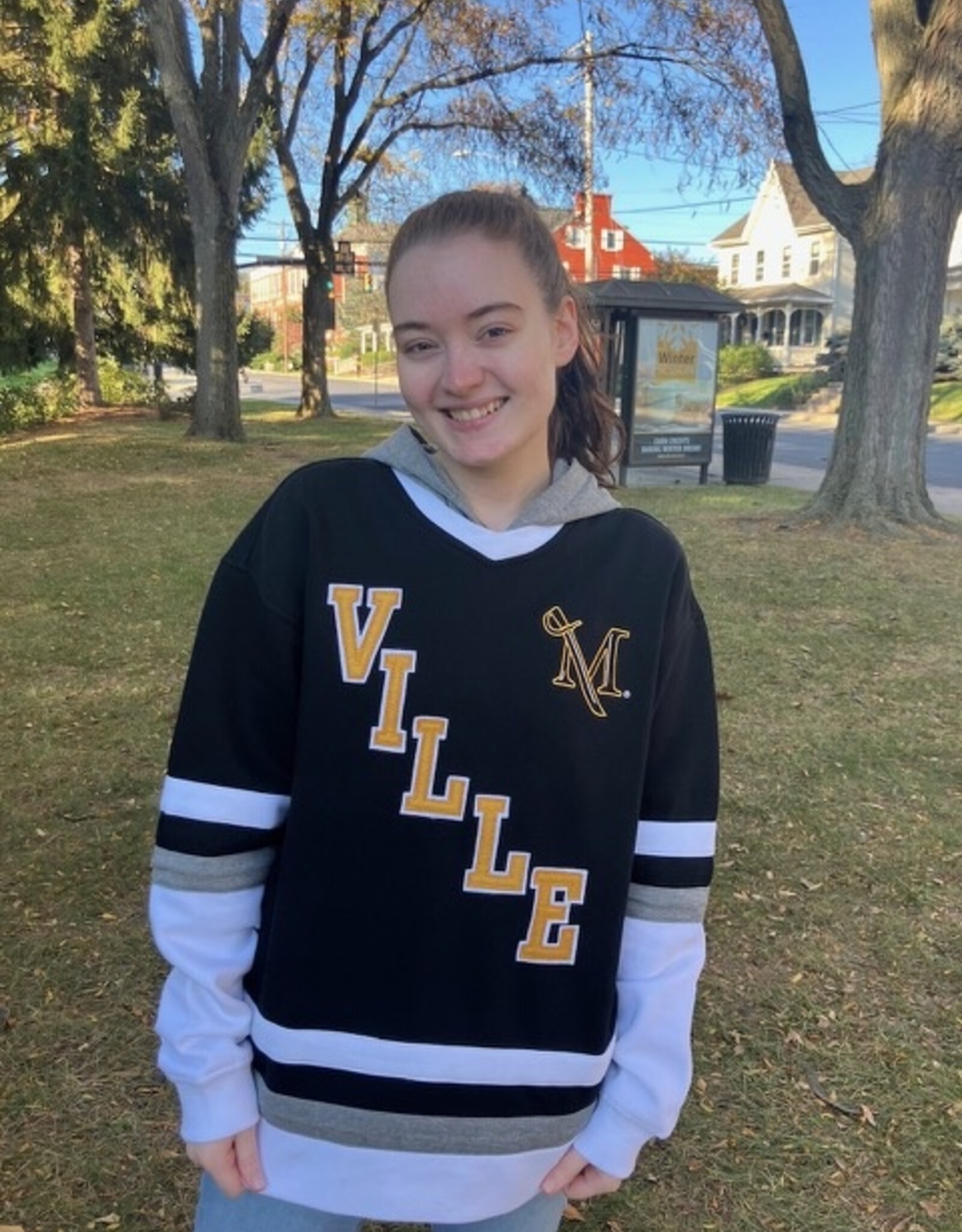VILLE Hockey Hood Black