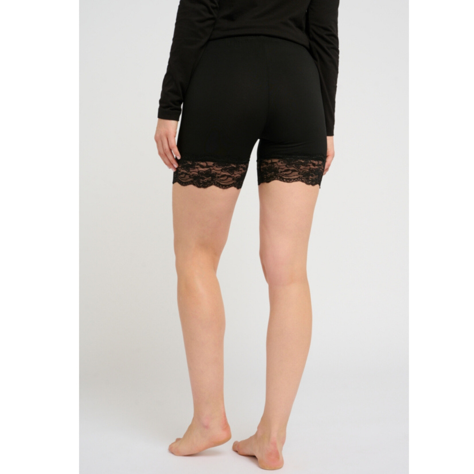 Cream Lace Thighsaver Short - Black