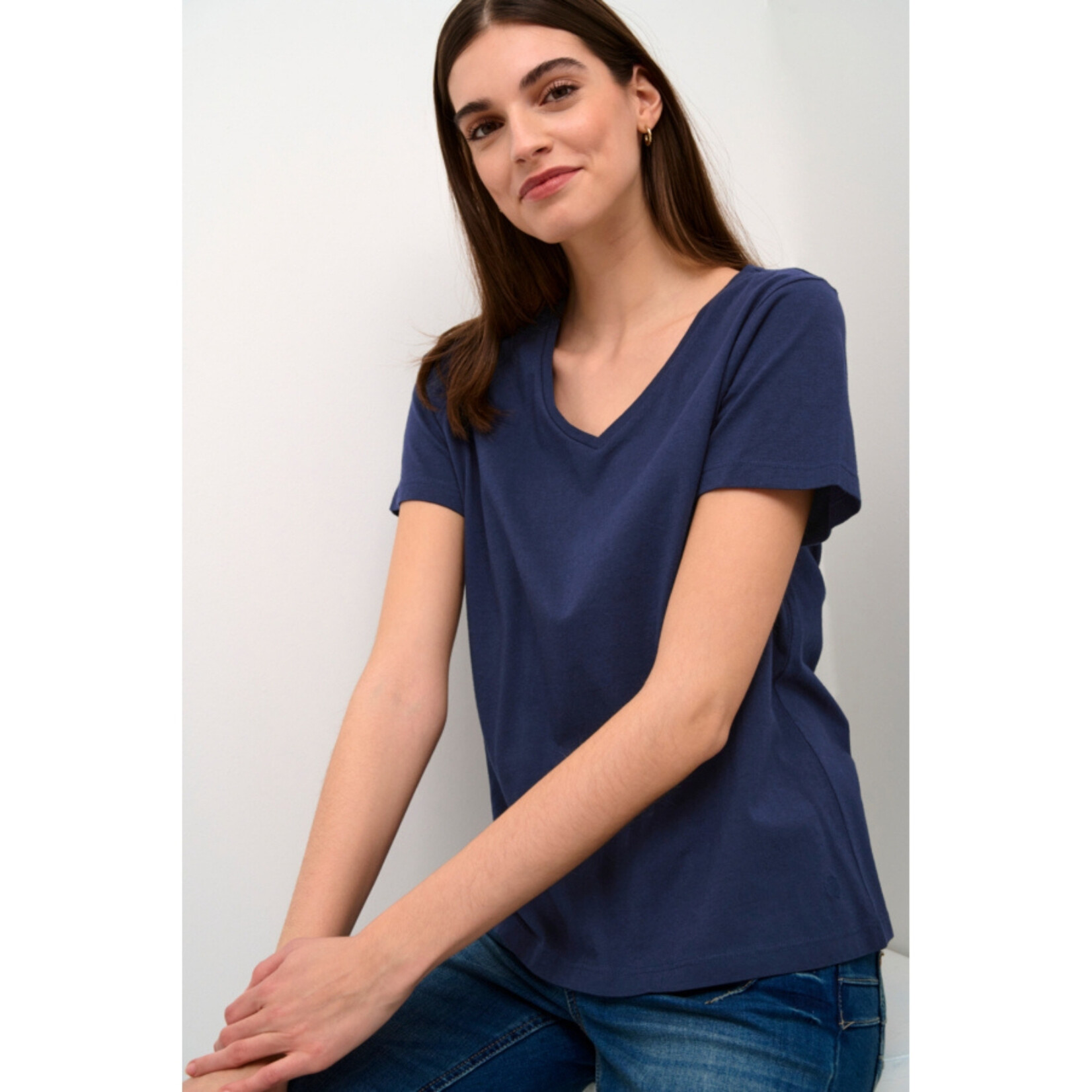 Cream Olivia V-Neck - Navy