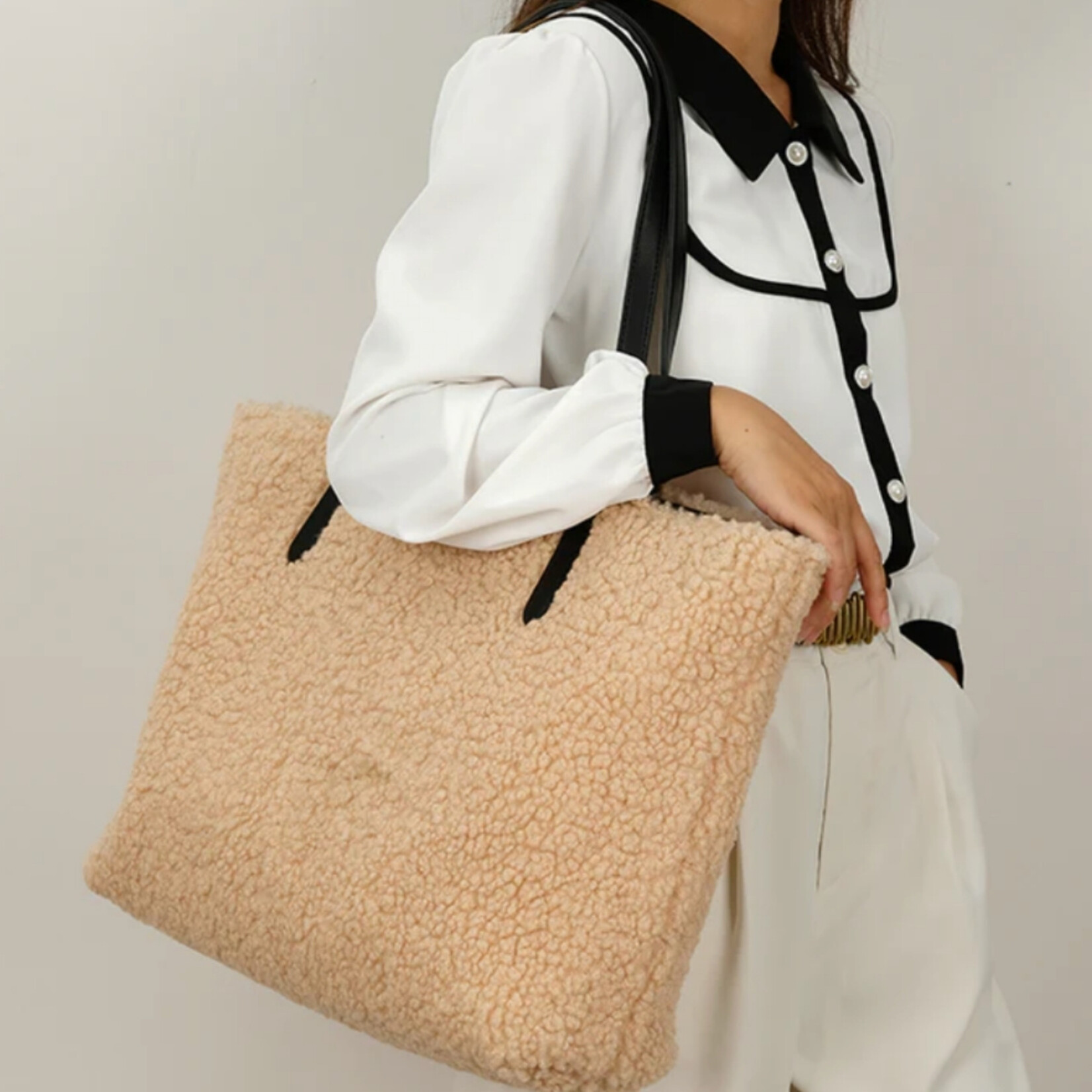 Co Lab Reversible Gem Tote - Beige Shearling