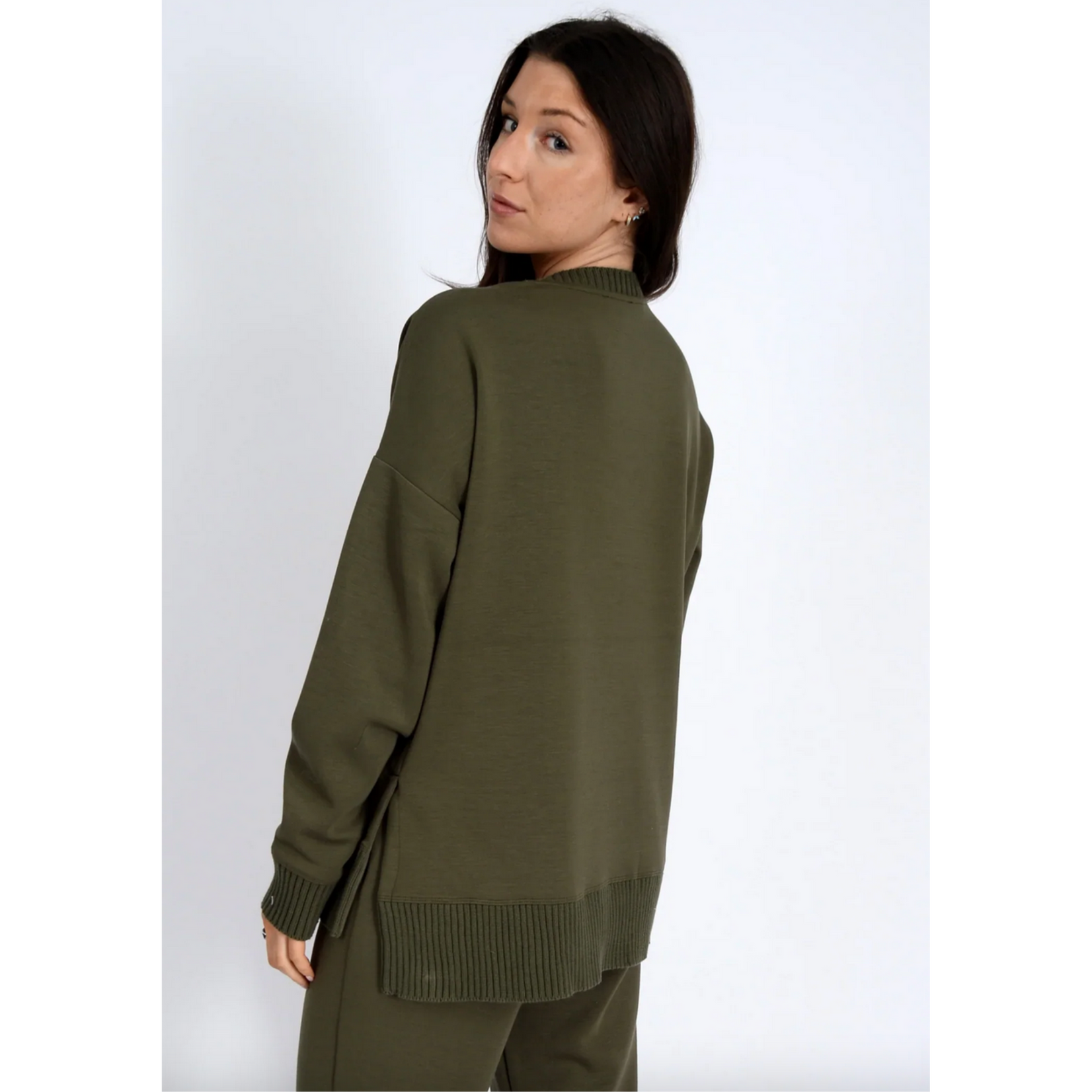 RD Style Viv Soft Knit V-Neck Pullover - Black