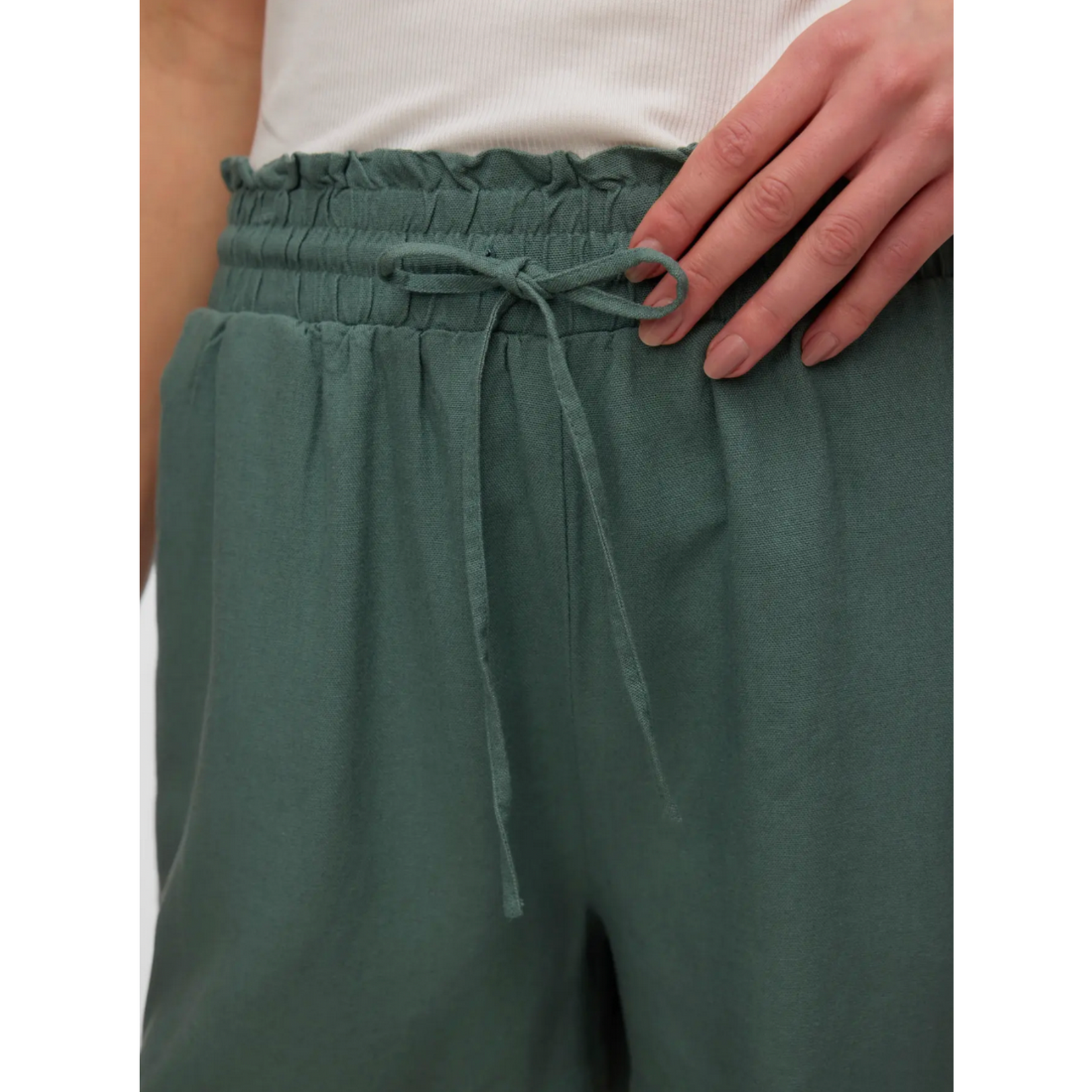 Vero Moda Isla Drawstring Shorts  - Laurel