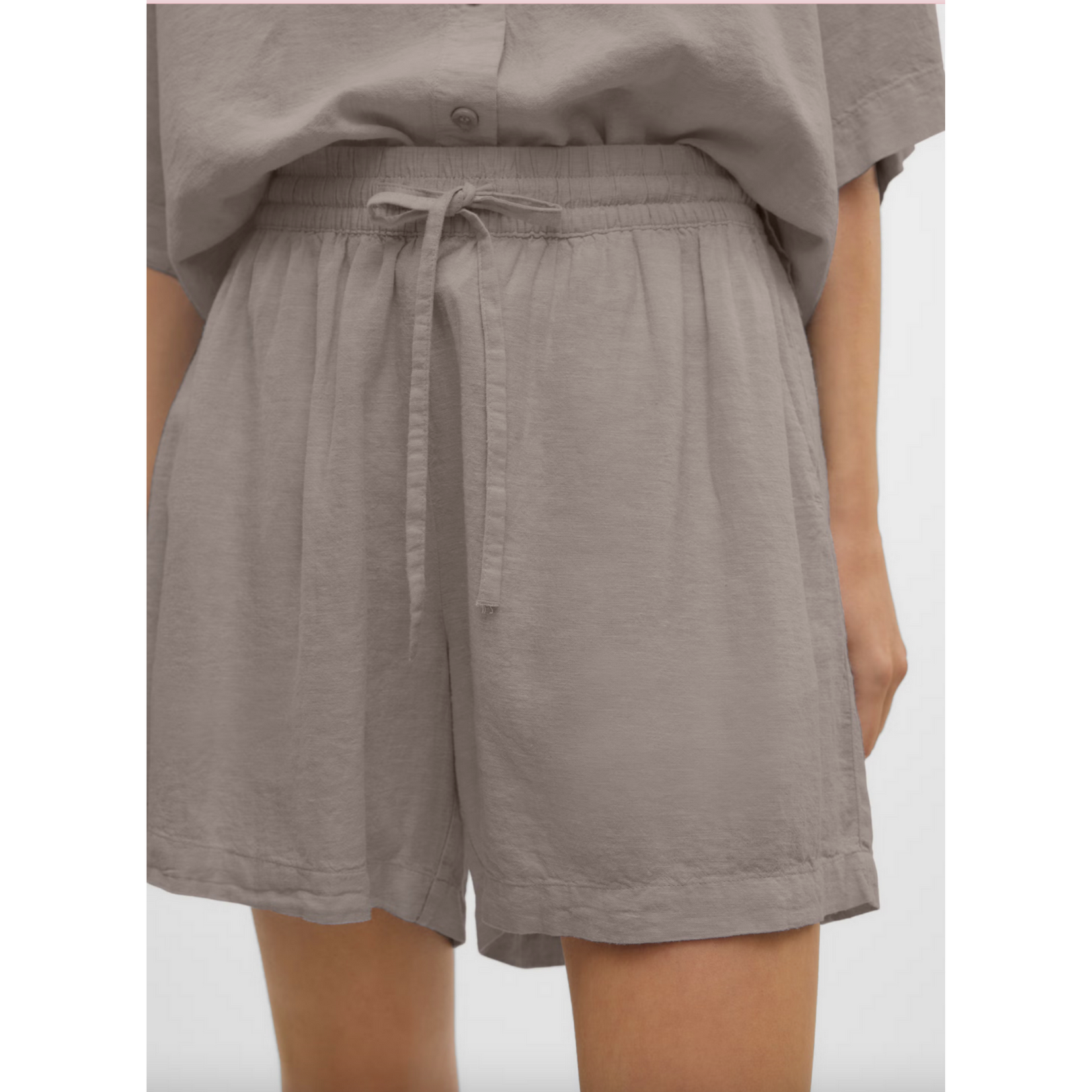 Vero Moda Cali Linen Shorts - Moon Rock