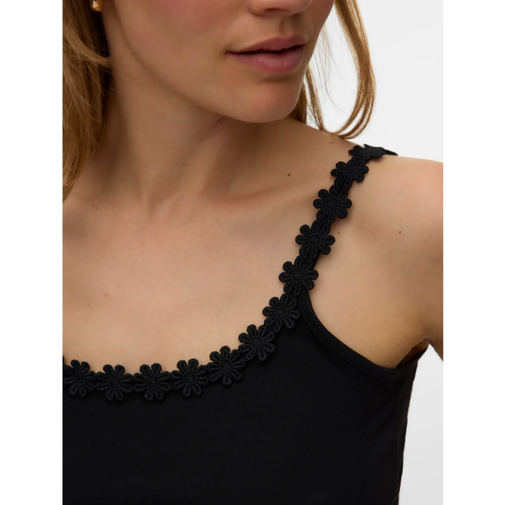 Vero Moda Daisy Trim Tank - Black