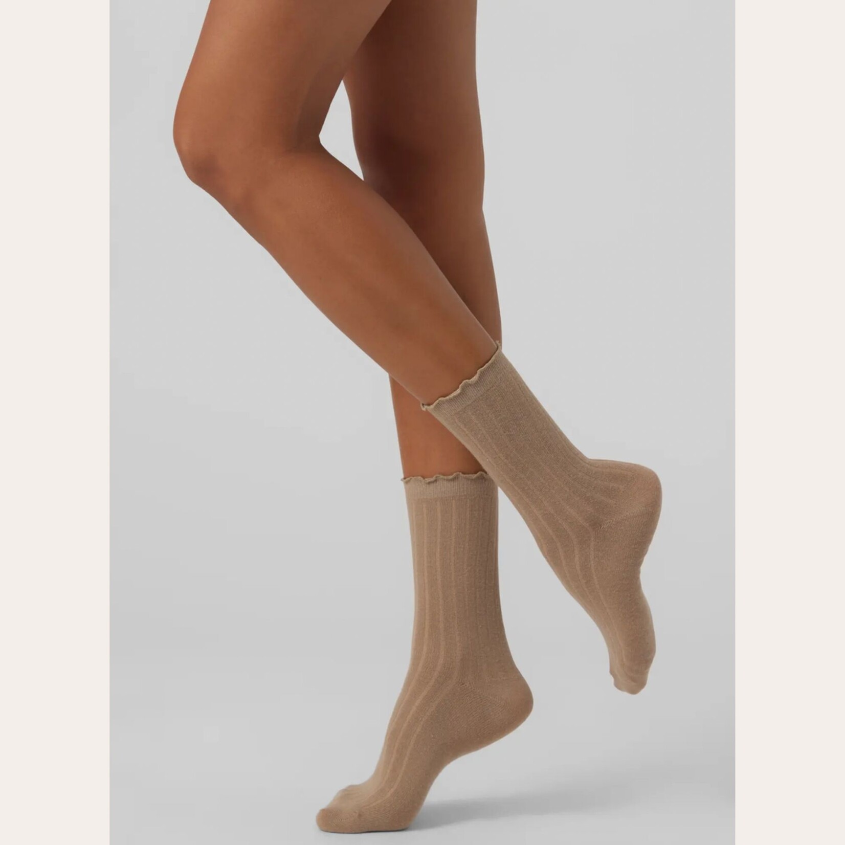 Rory Solid Ruffle Socks