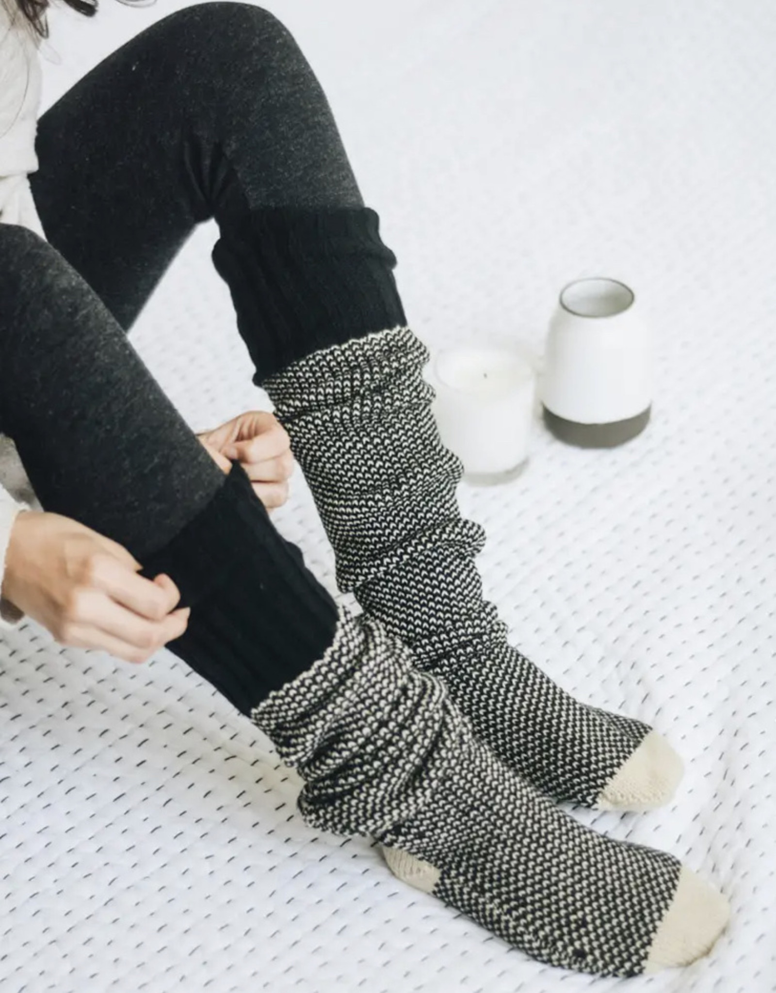 Two-Tone Lounge Socks