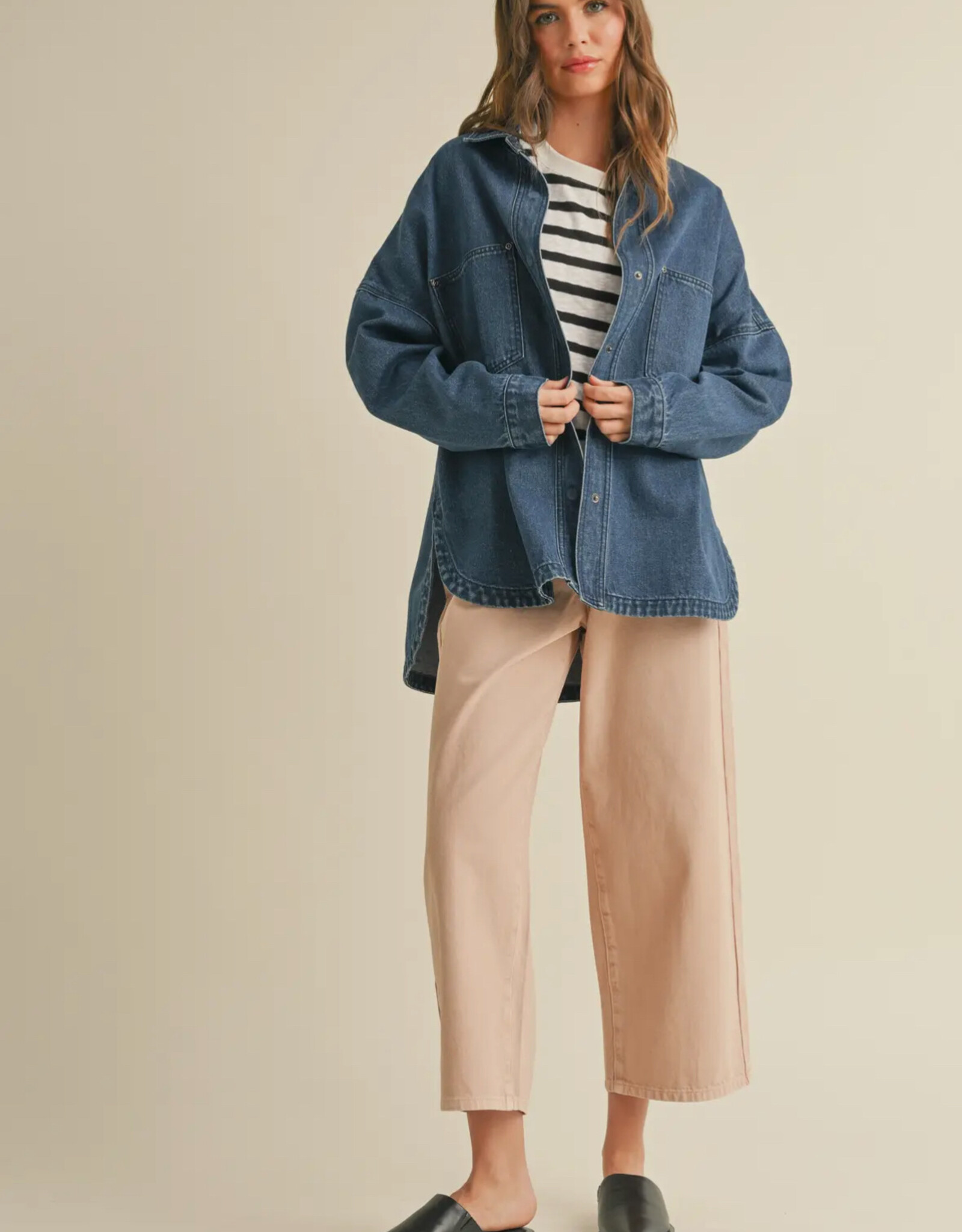 Miou Muse Maggie Shacket