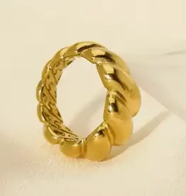 Hoop La Croissant Rope Chunky Ring