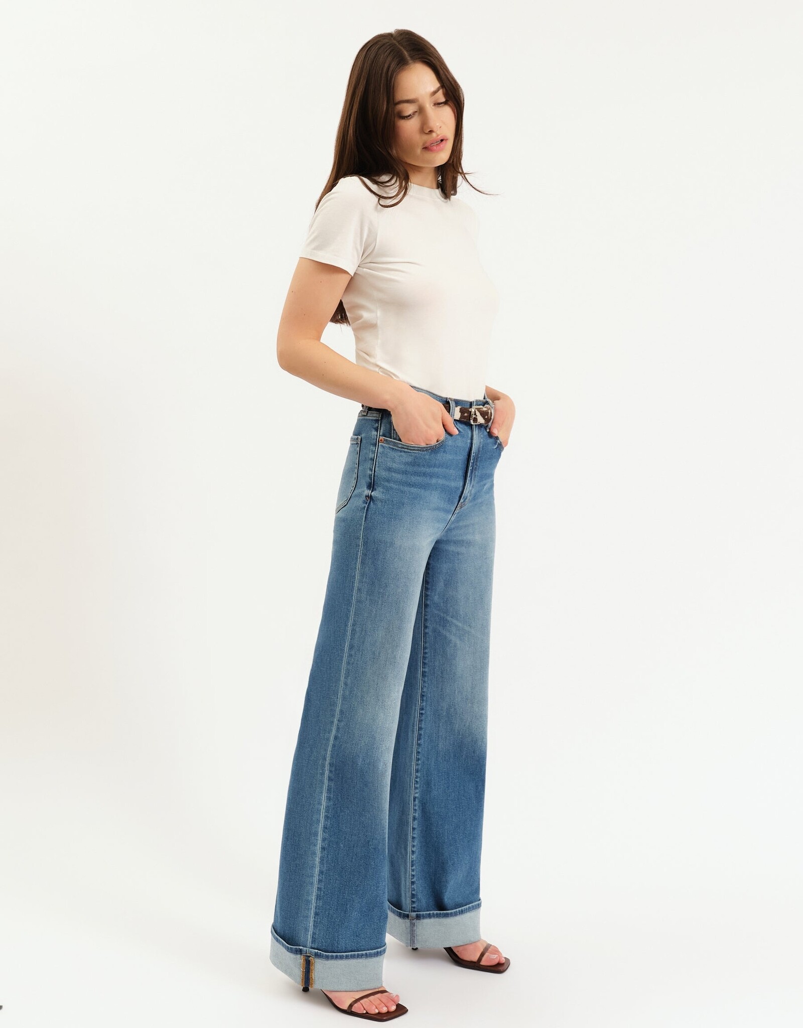 Daze Far Out Hi Wide