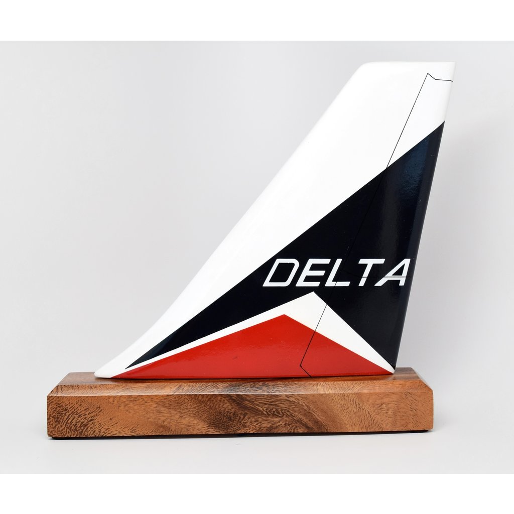 WHAGTAIL- Delta Classic Logo Tail