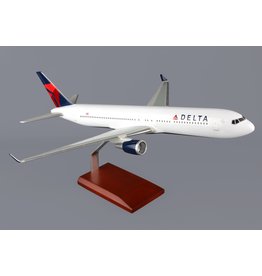 DAREXE- DELTA 767-300  New Livery