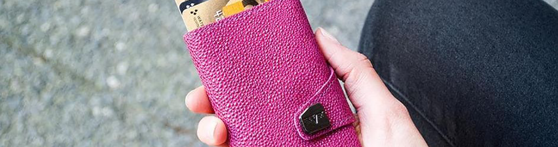 Wallets Women category header