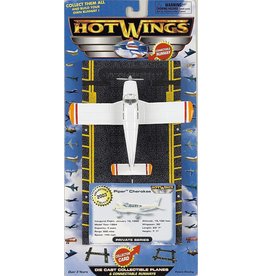 Hot Wings Piper Cherokee