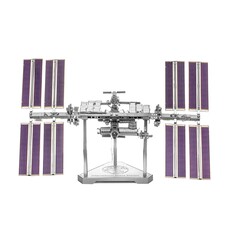 Metal Earth Premium International Space Station