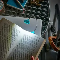 IF- The Really Compact Travel Book Light in Turquoise