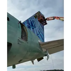 Plane Tag United Boeing 767 Bare Metal Green