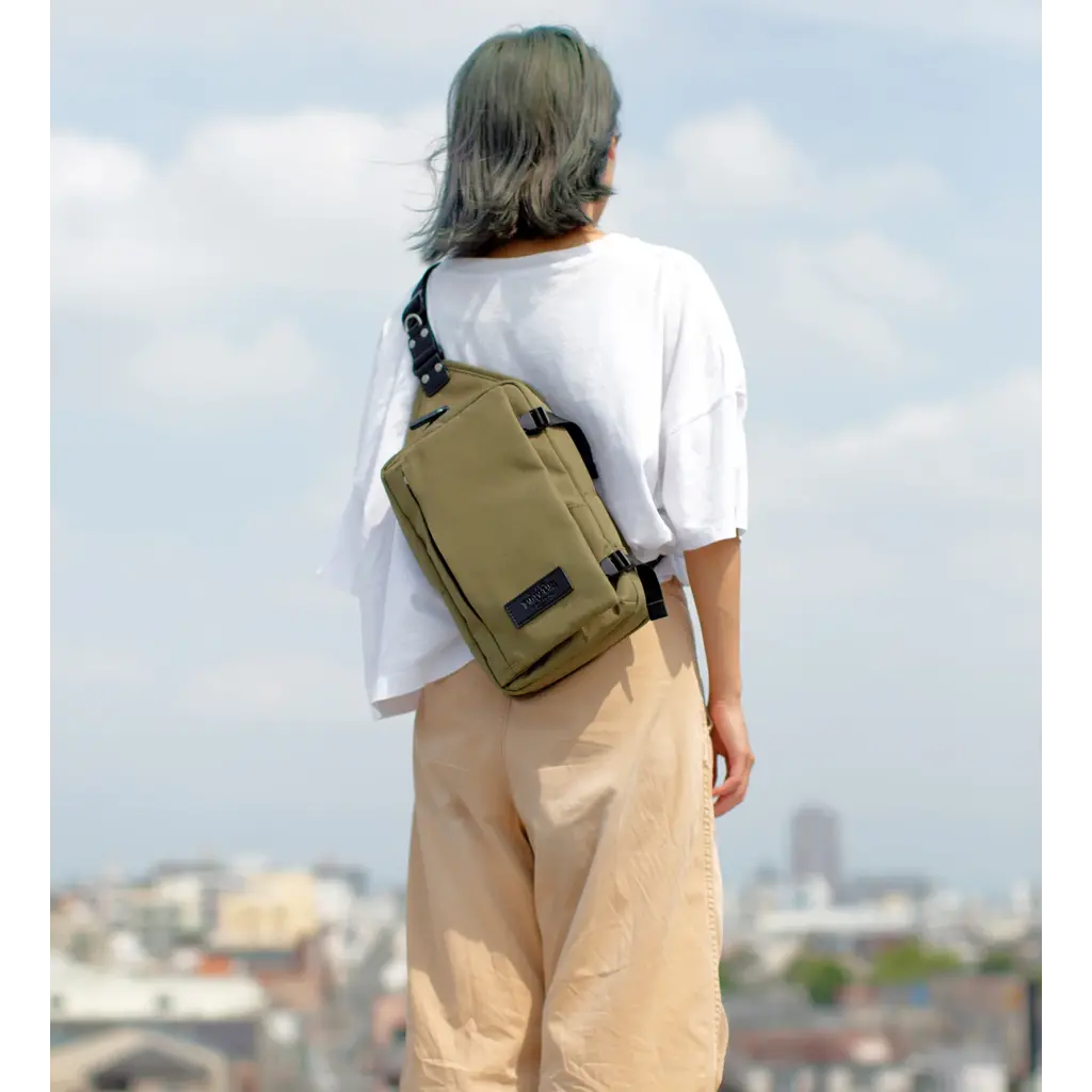 Sling Pack Explorer - Gun Metal