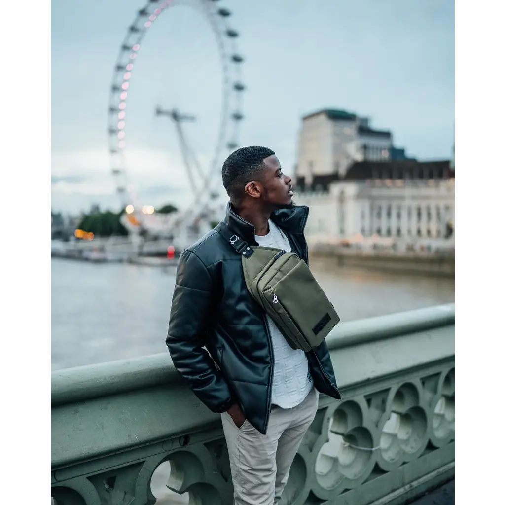 Sling Pack Explorer - Gun Metal