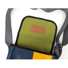 WH1MACL- Life Jacket Mini Messenger recyld