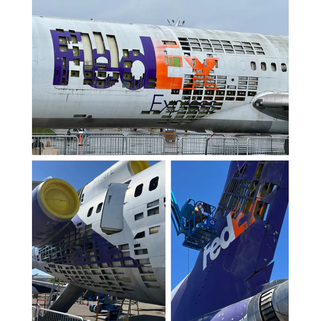 Plane Tag FedEx Boeing 727 Purple