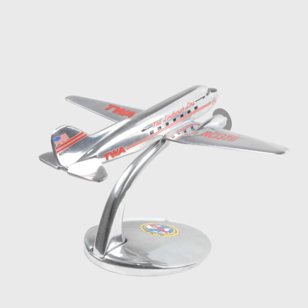 WHTDH- TWA DC3 with Stand Desktop Model