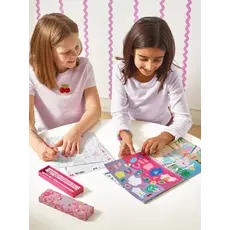 WHF&R Fashion Friends Dress up Sticker Book