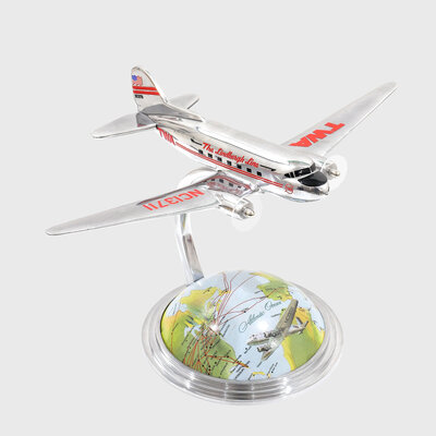 WHTDH- DC3 Atlantic Desktop Model with Half Globe