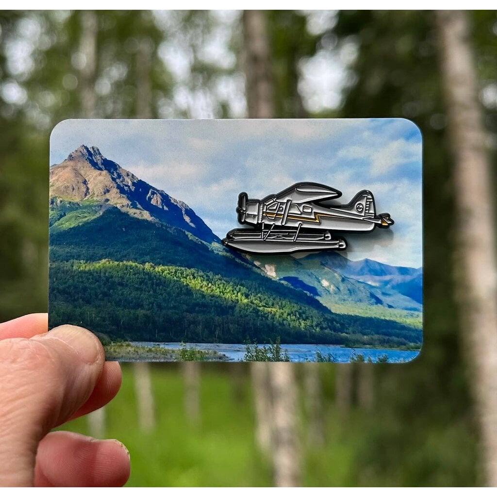 WH1CD- De Havilland Beaver Enamel Pin