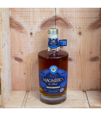 Magnifica de Faria Cachaca Reserva Soleira