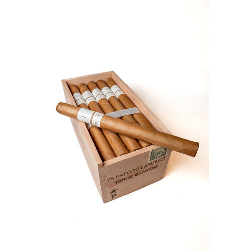 Patoro Cigars Patoro Terre Blanche Lancero bx25 Patoro Cigars Patoro Terre Blanche Lancero bx25
