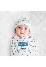 Lulujo Baby Lulujo Hello World Blanket & Knotted Hat Navy Triangles