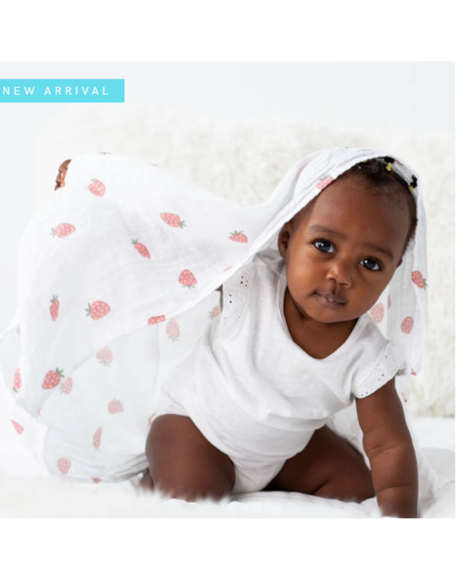 Lulujo Baby Swadle Blanket Muslin Cotton LG Strawberries 0M+