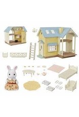 Calico Critters Calico Critters Bluebell Cottage Gift Set