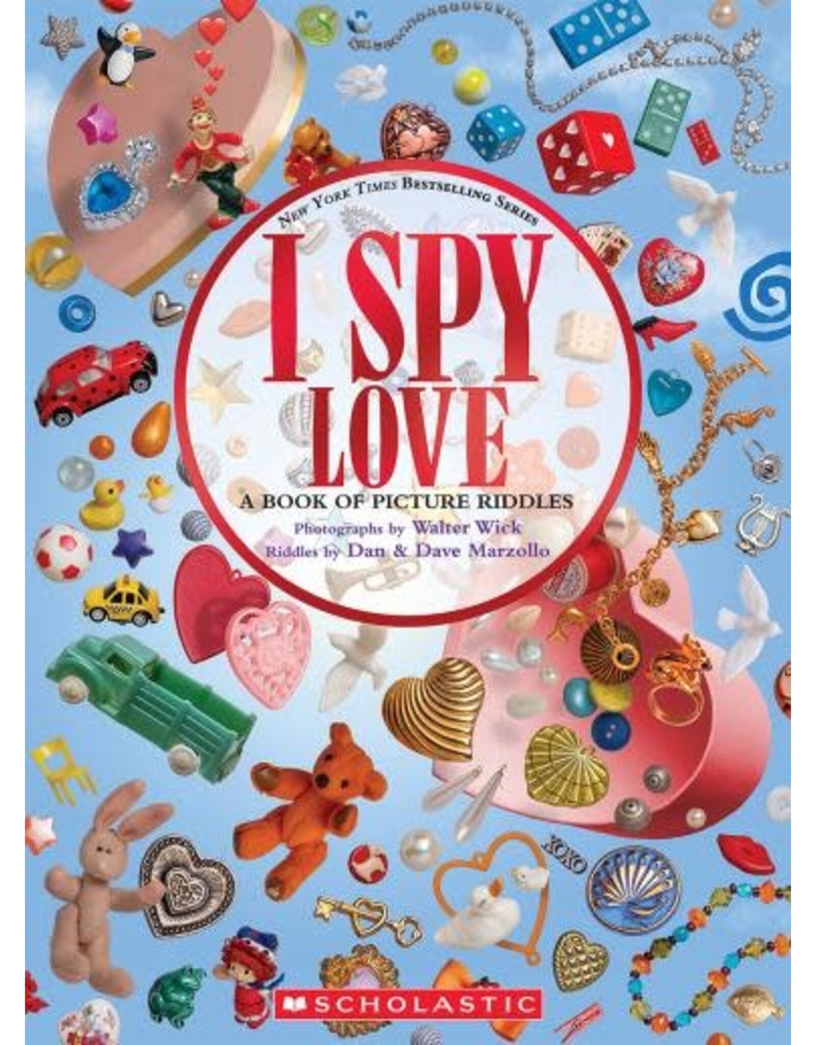 Scholastic I Spy Love Book