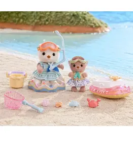 Calico Critters Sea Otter Sisters Splashy Snorkel Set