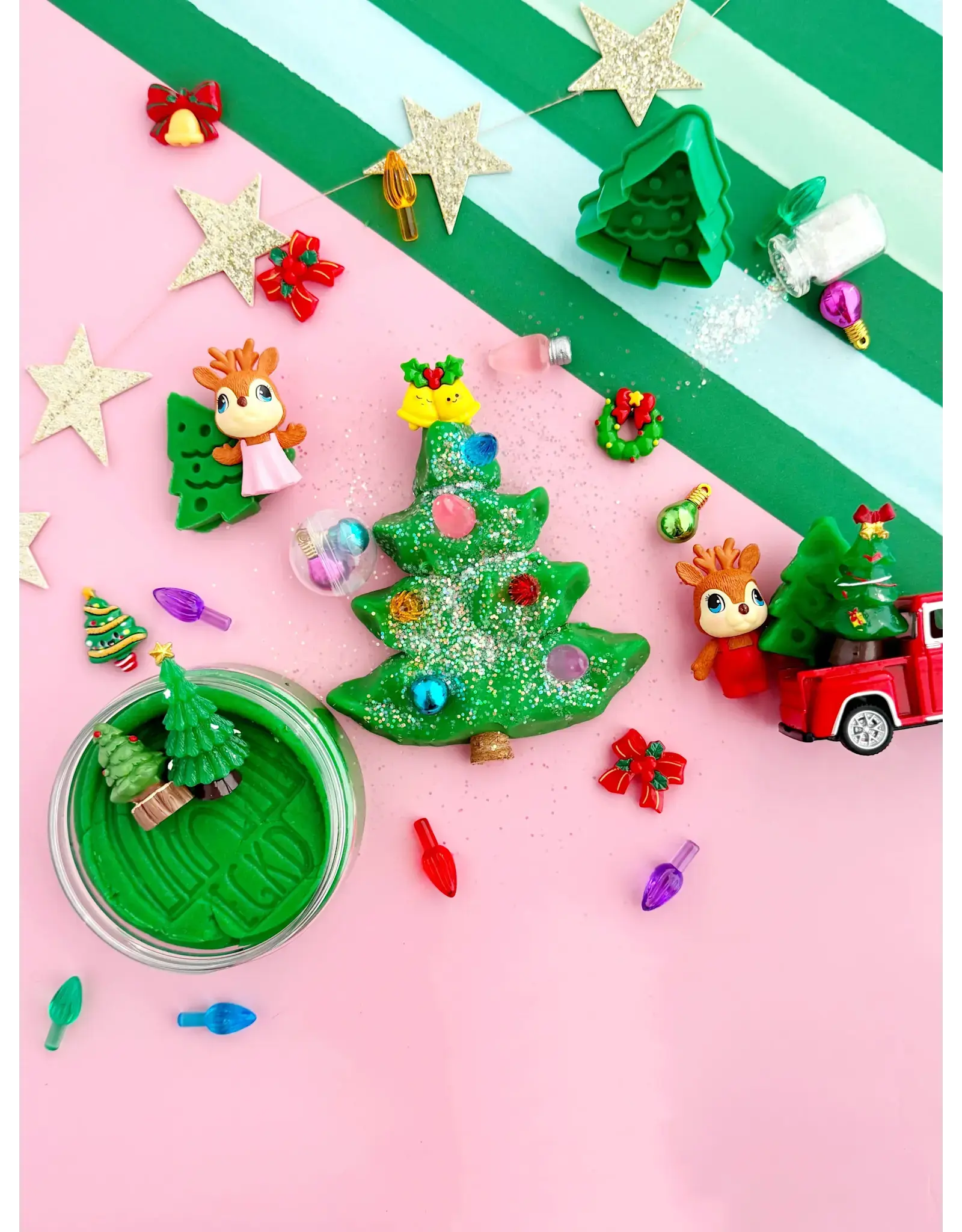 Earth Grown KidDoughs Trim a Tree KidDough Play Kit