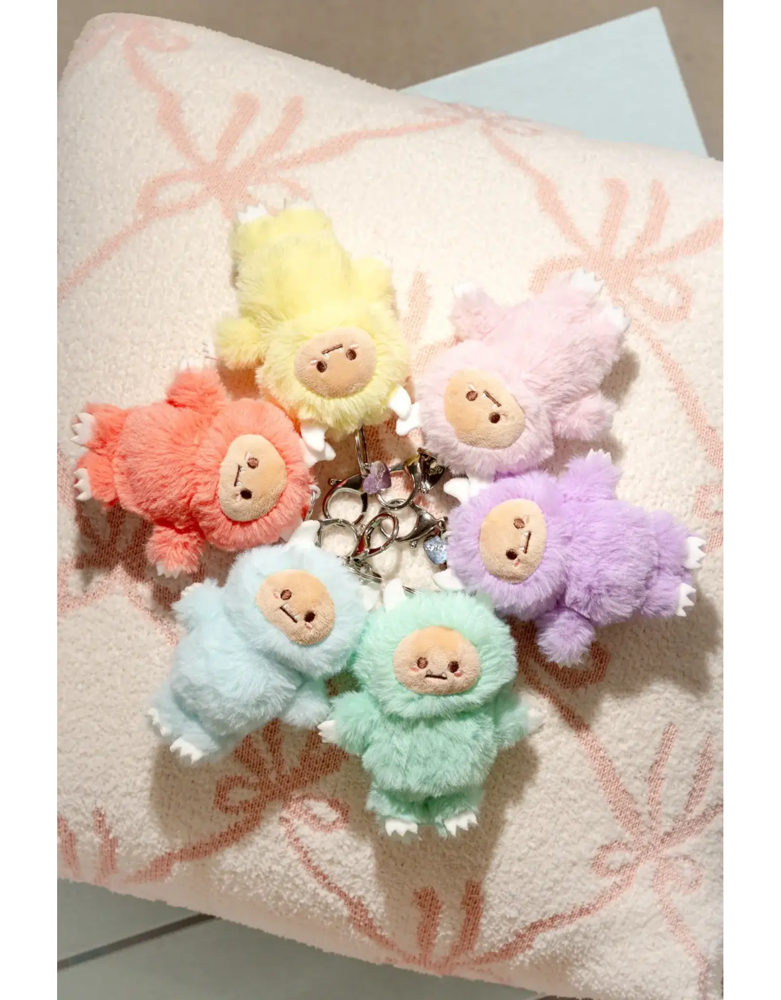 Smoko Pastel Hank Yeti Blind Box Keychain