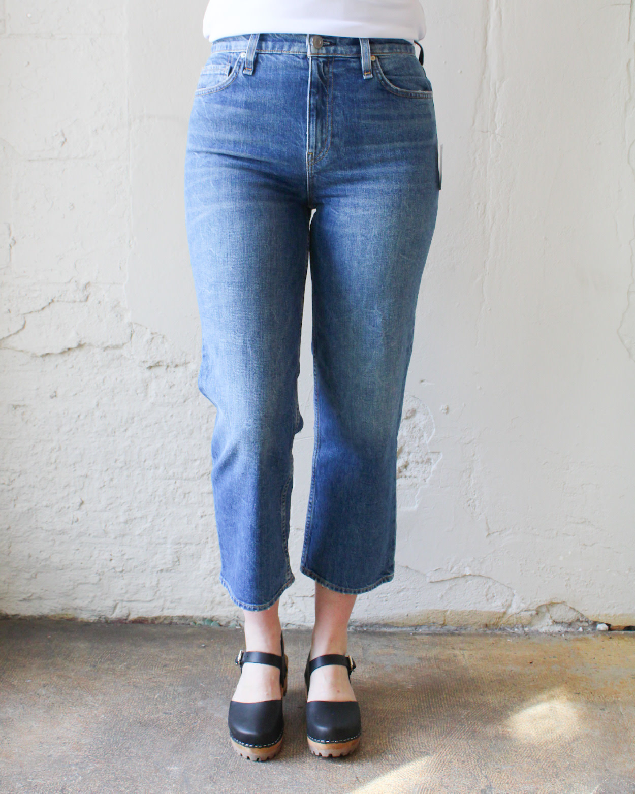 high rise straight crop