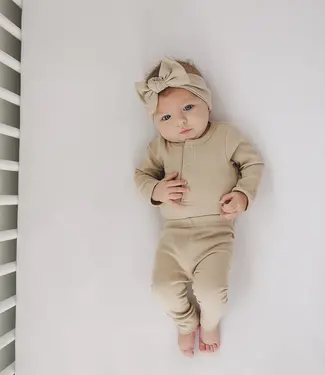 Mebie Baby Mebie Baby Long Sleeved Ribbed Bodysuit, Oatmeal