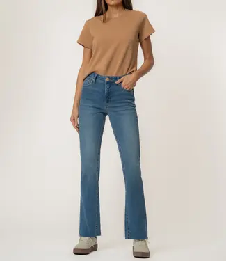 Kut from the Kloth Kelly HR Kick Flare, Senses